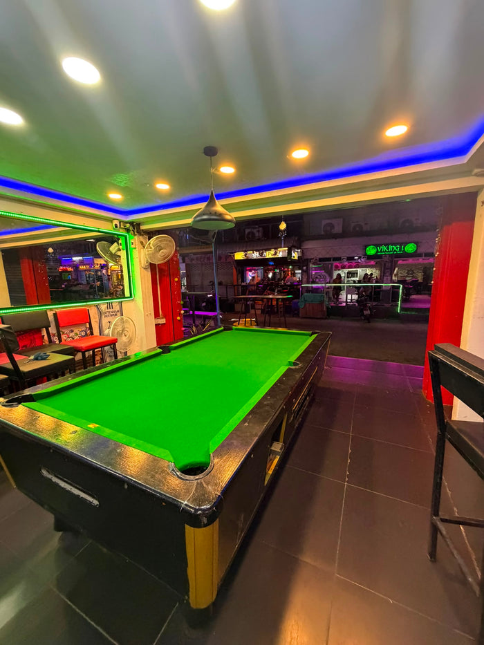 Bar & 12-Room Guesthouse for Takeover | Near the Beach, Pattaya — Pattaya, Thailand
