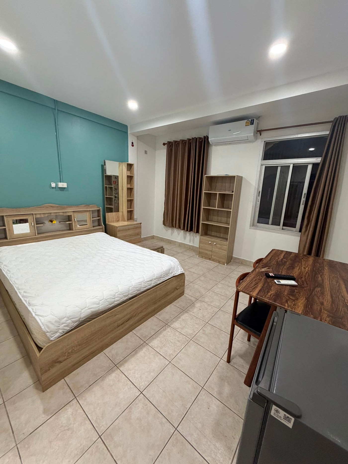 Bar & 12-Room Guesthouse for Takeover | Near the Beach, Pattaya β photo 6