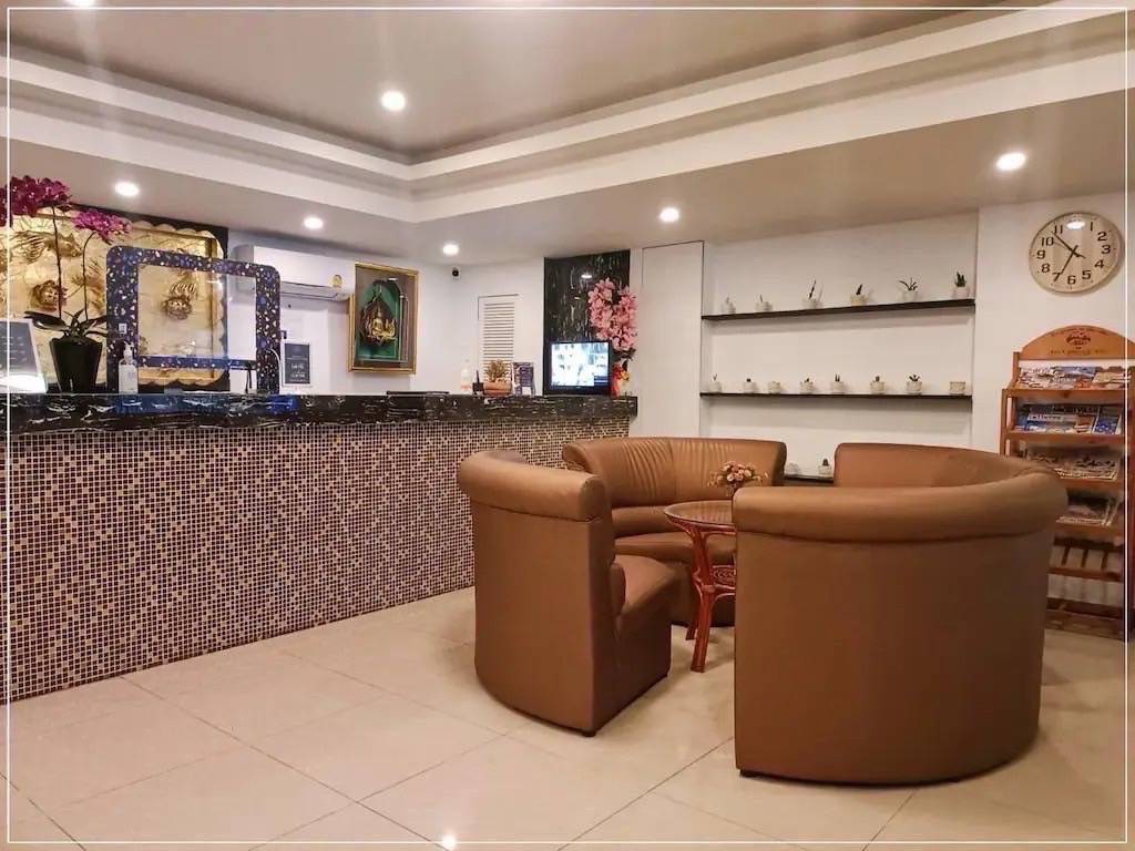 Hotel / Commercial Building for Rent