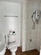 Hotel for Rent – Ratchada (Suea Yai Area) - 98 Rooms