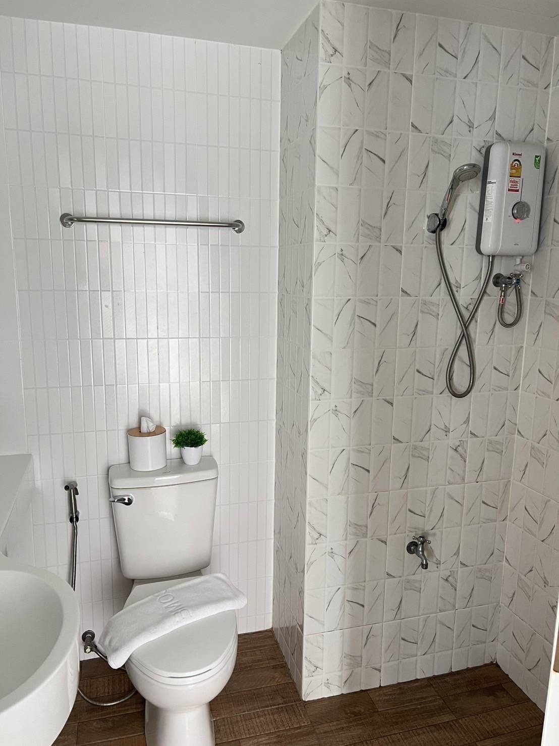 Hotel for Rent – Ratchada (Suea Yai Area) - 98 Rooms