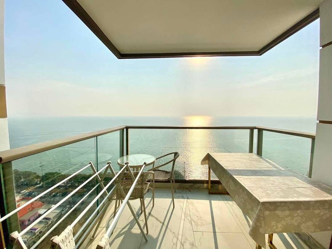 Copacabana Beach Jomtien – 2 Bedroom 65sqm Sea View, 22nd Floor