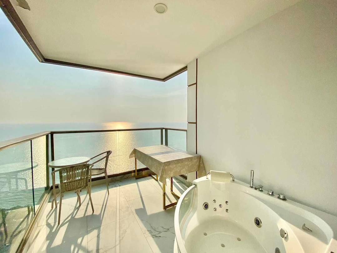 Copacabana Beach Jomtien – 2 Bedroom 65sqm Sea View, 22nd Floor
