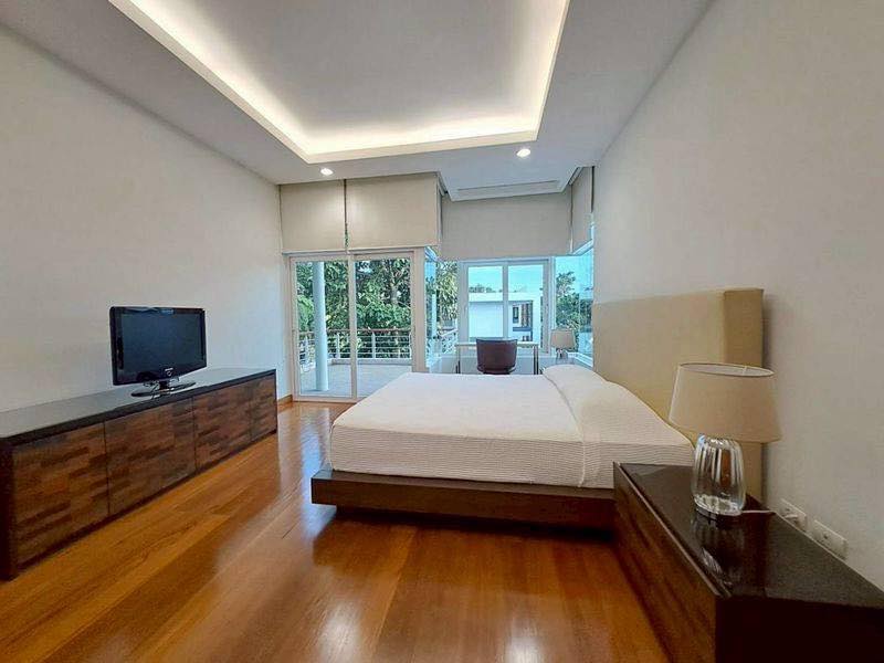 Baan Talay – Luxury Pool Villa 592sqm (3 Plots Combined)