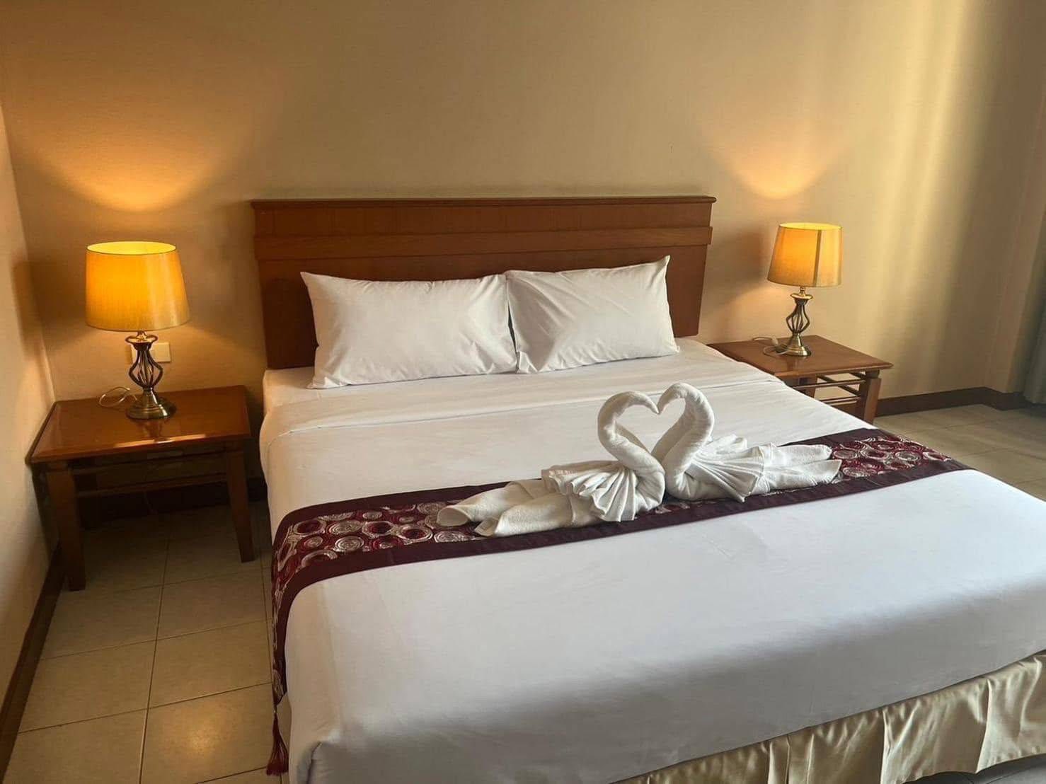 3-Star Hotel for Sale in North Pattaya – 123 Rooms, Prime Beachfront Location