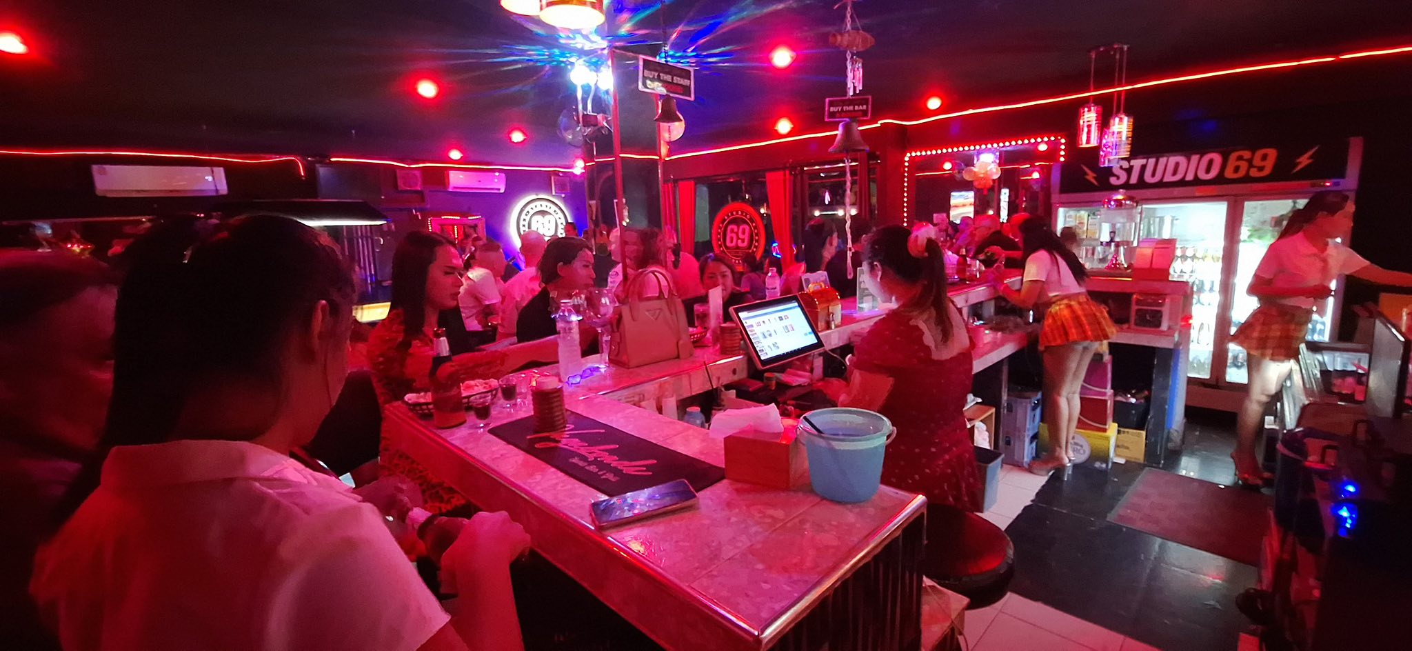Bar for Takeover – Soi Khao Noi Pattaya
