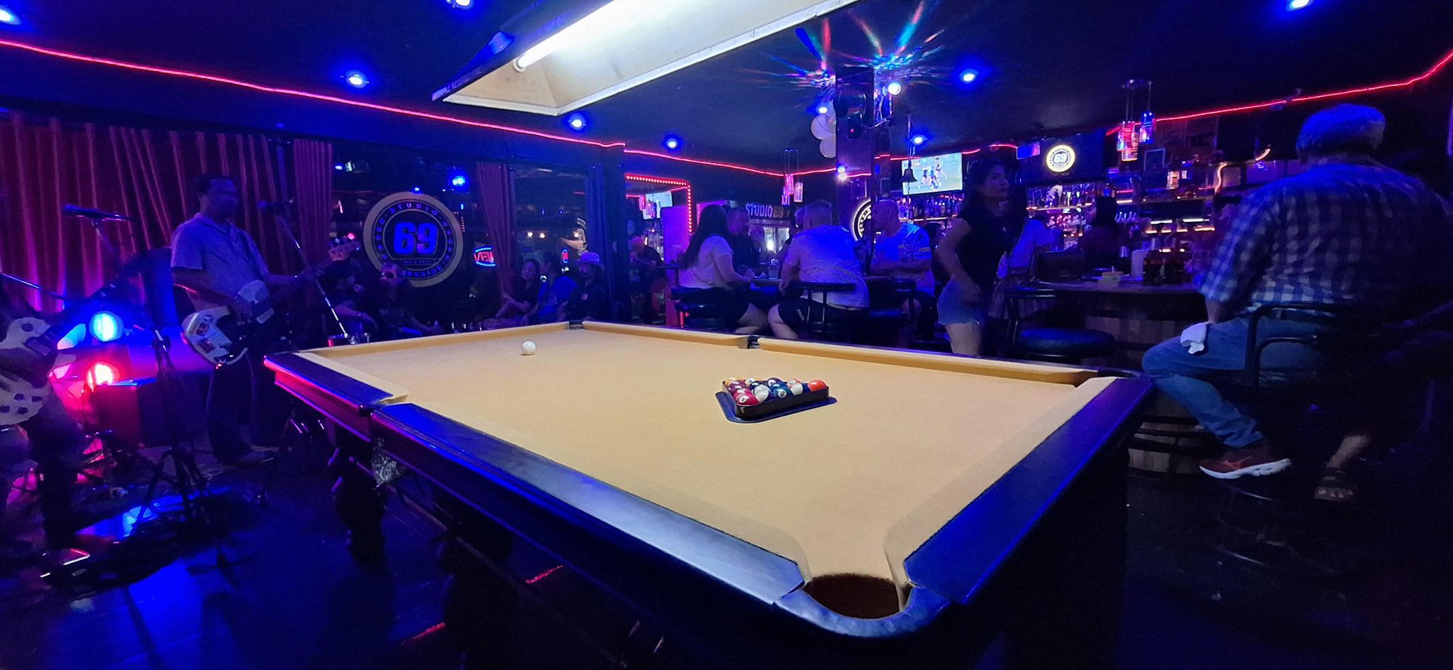 Bar for Takeover – Soi Khao Noi Pattaya