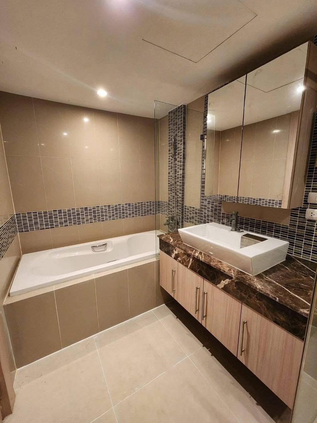 Nova Ocean View – 2 Bedroom 106sqm, Pratumnak Soi 6