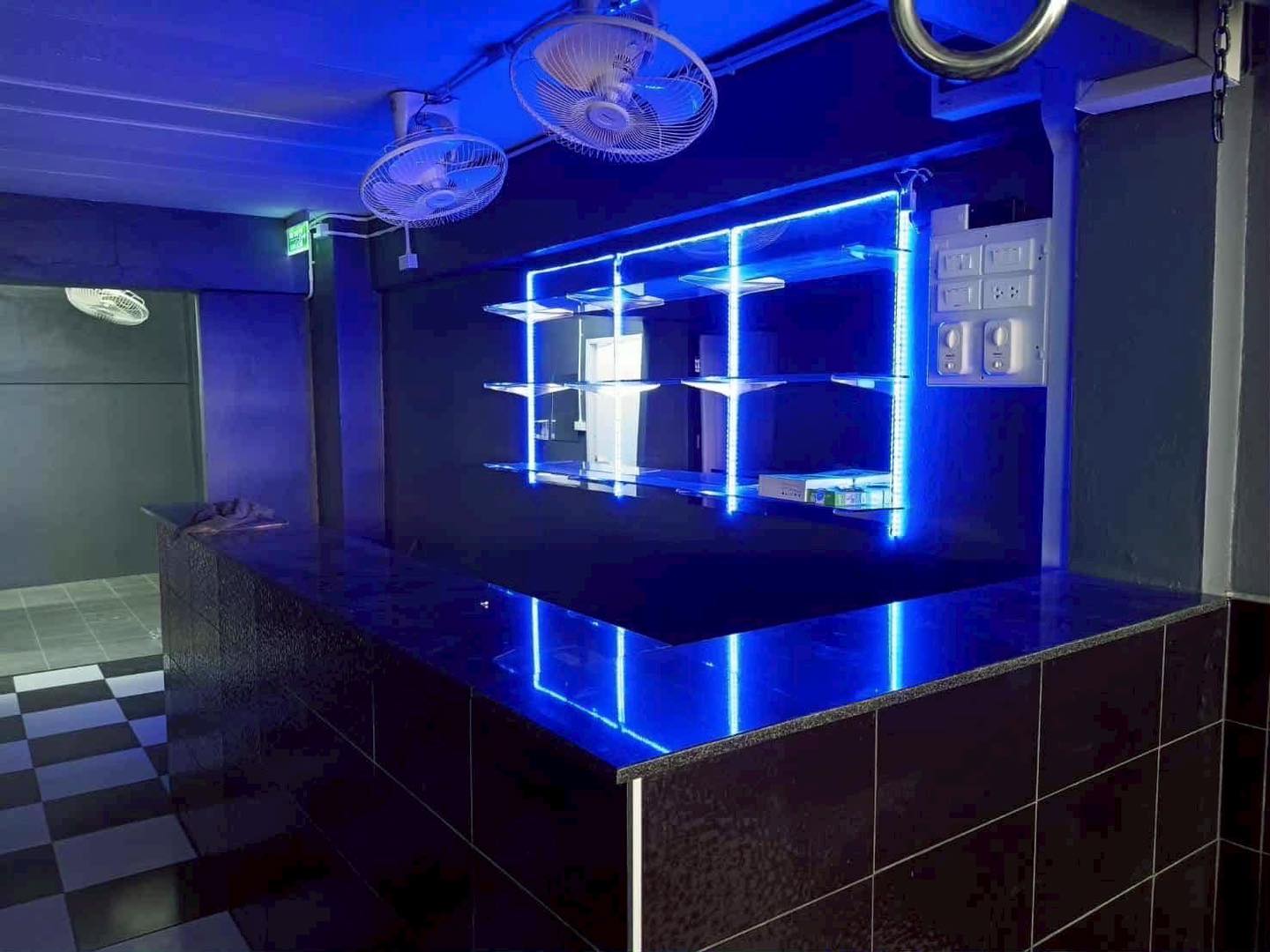 Business for Takeover – 2.3M