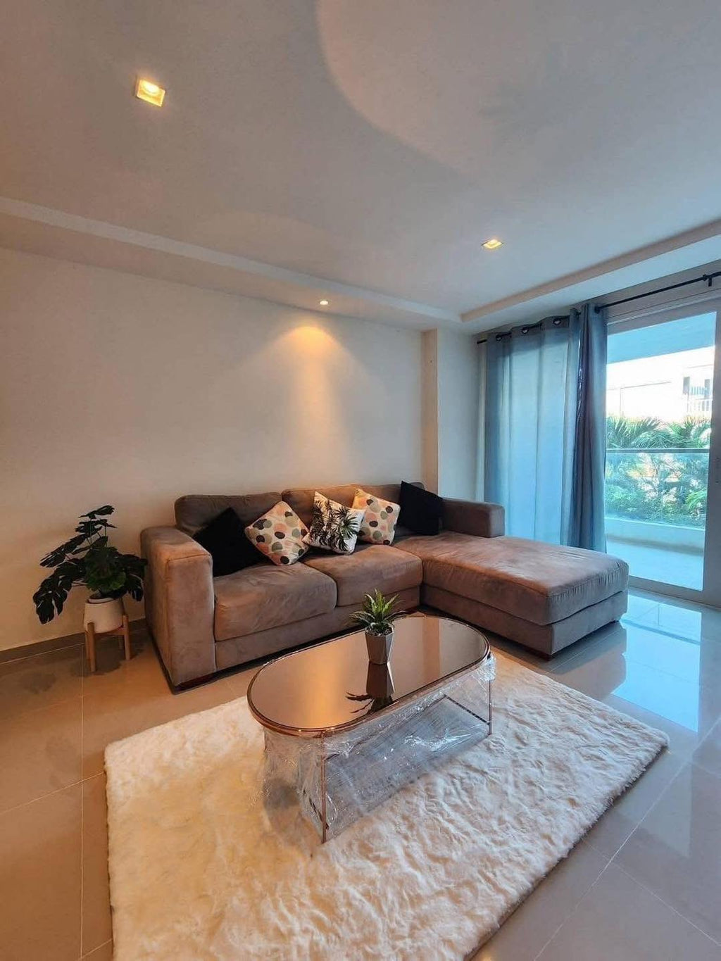 Nova Ocean View – 2 Bedroom 106sqm, Pratumnak Soi 6