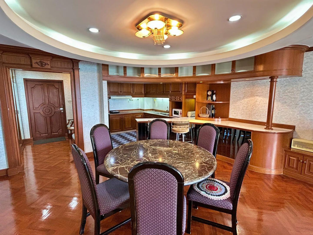 Silver Beach Condominium Wongamat – 2 Bedroom Beachfront Unit