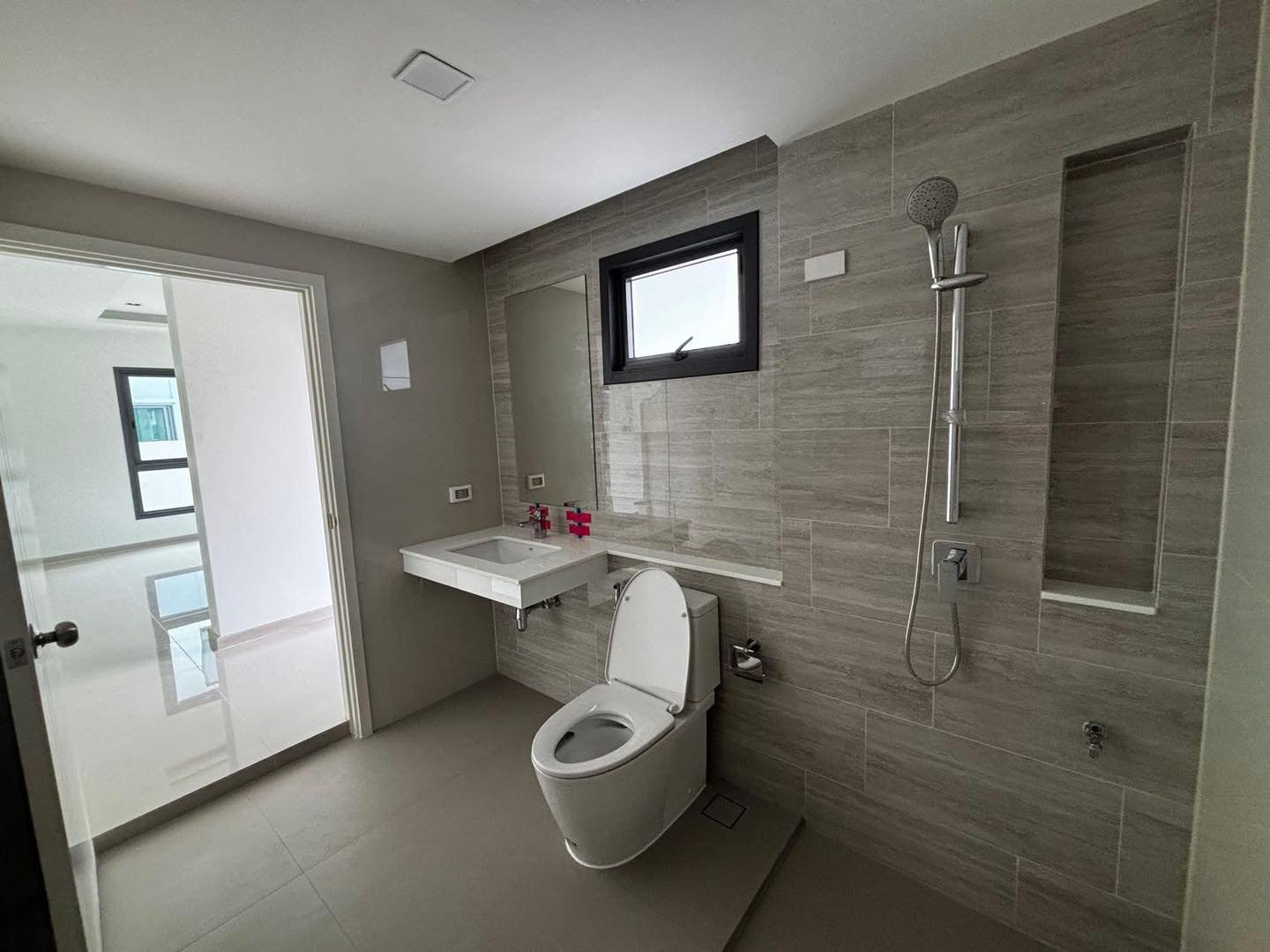 Patta Element – 4 Bedroom House 250sqm Land