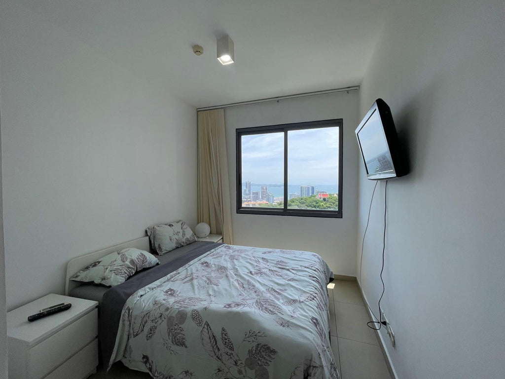 Unixx Pratumnak – 2 Bedroom 56sqm, 38th Floor