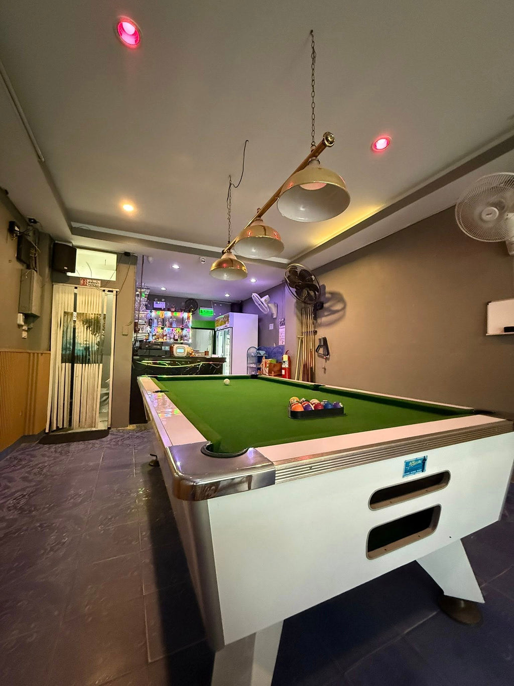 Bar for Takeover – Soi Buakhao Main Road, 6 Rooms