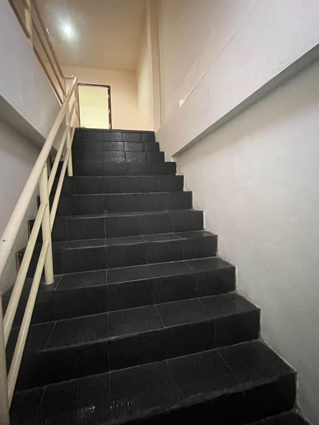 Commercial Building for Rent – 2 Units, 3 Floors, Pattaya 3rd Road