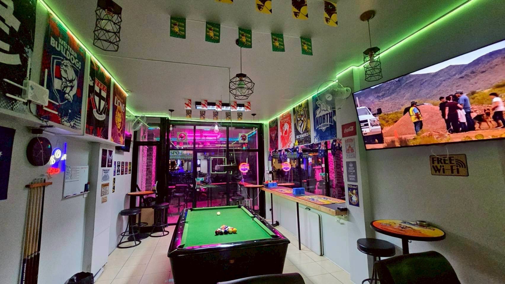 Bar for Takeover – Soi Leng Kee (Buakhao) with 5 Bedrooms