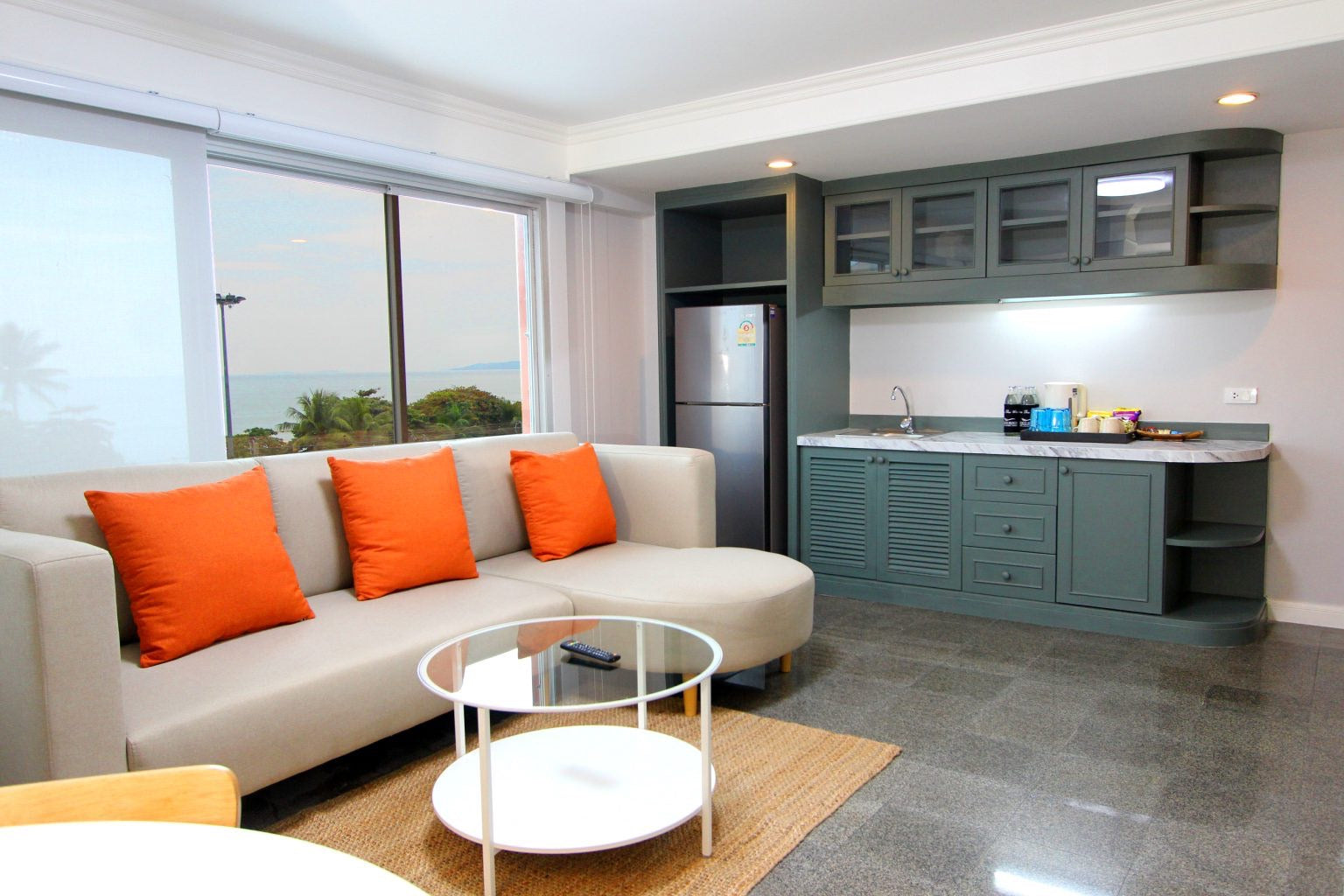 Beachfront Hotel for Rent – 200 Rooms, Jomtien Pattaya