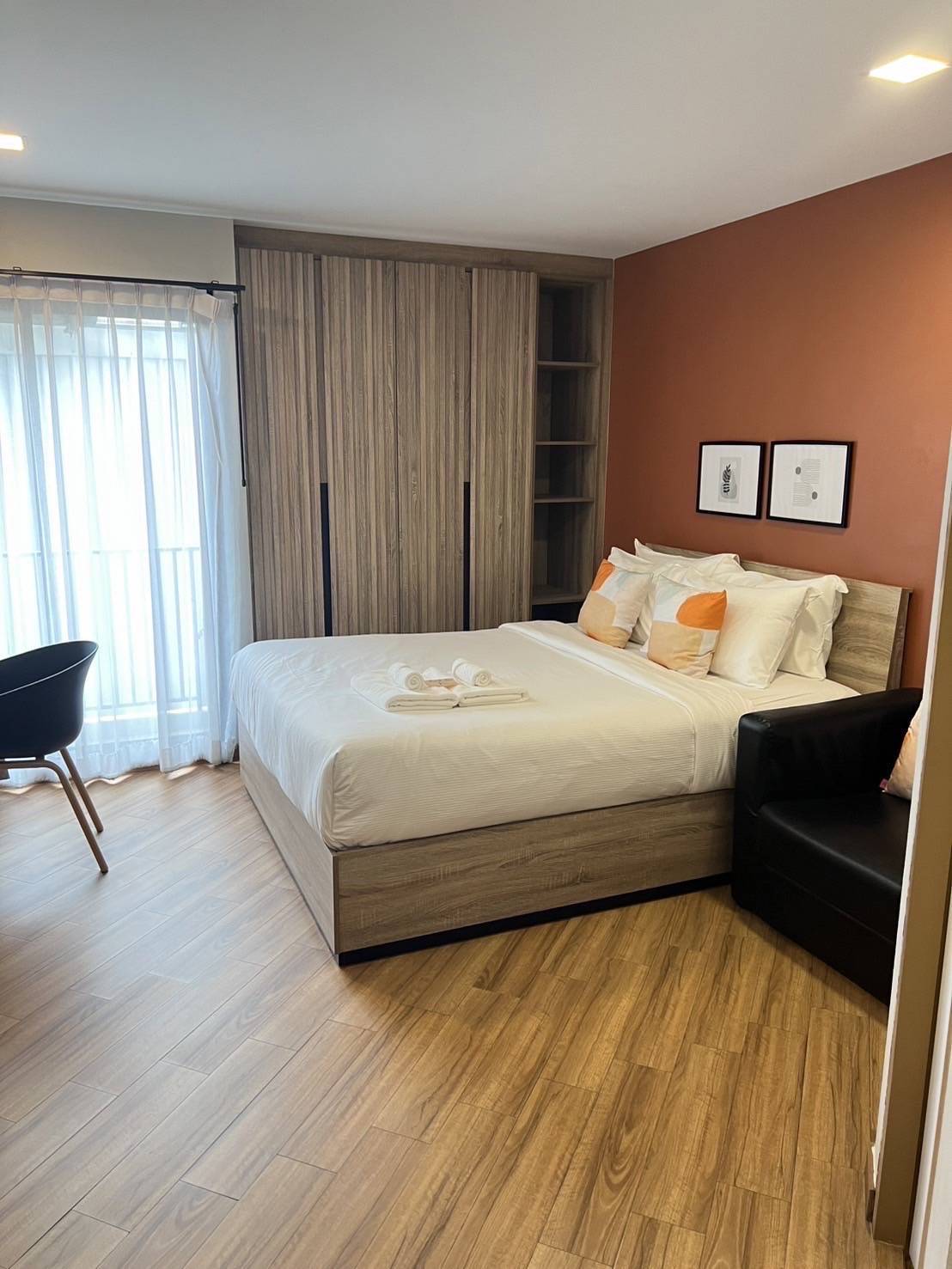 Hotel for Rent – Ratchada (Suea Yai Area) - 98 Rooms