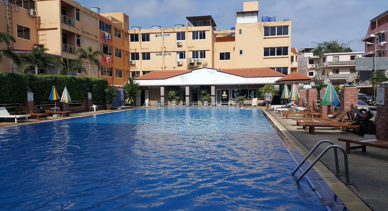 Hotel for Rent – 117 Rooms