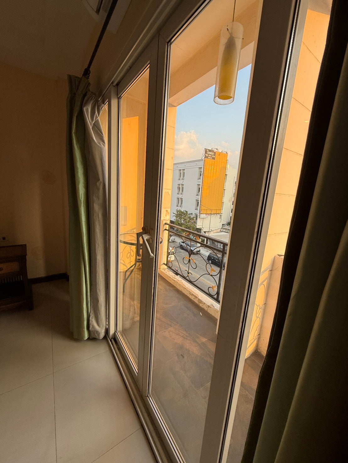 Hotel for Rent – 18 Rooms