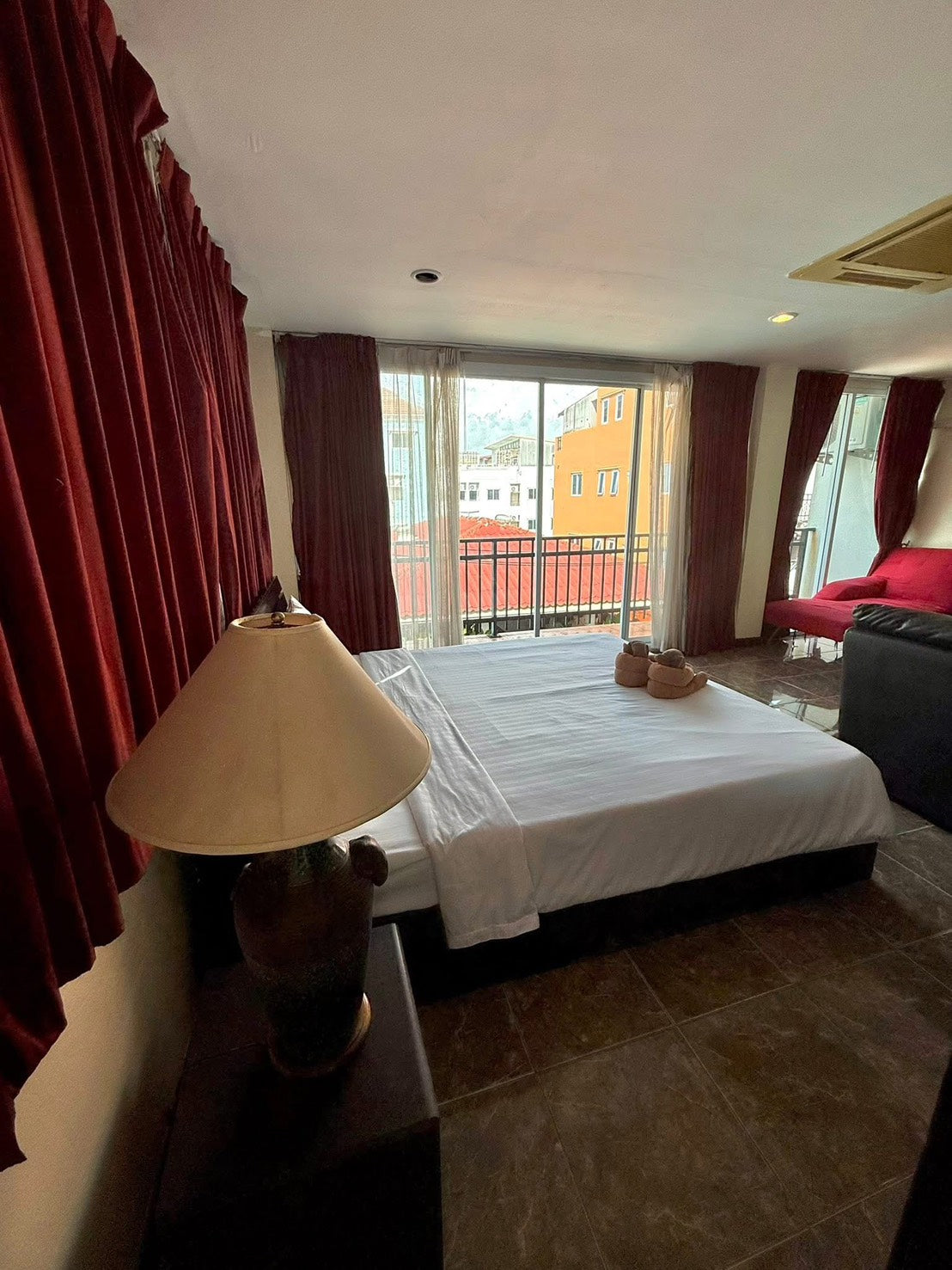 Hotel for Rent – 10 Rooms