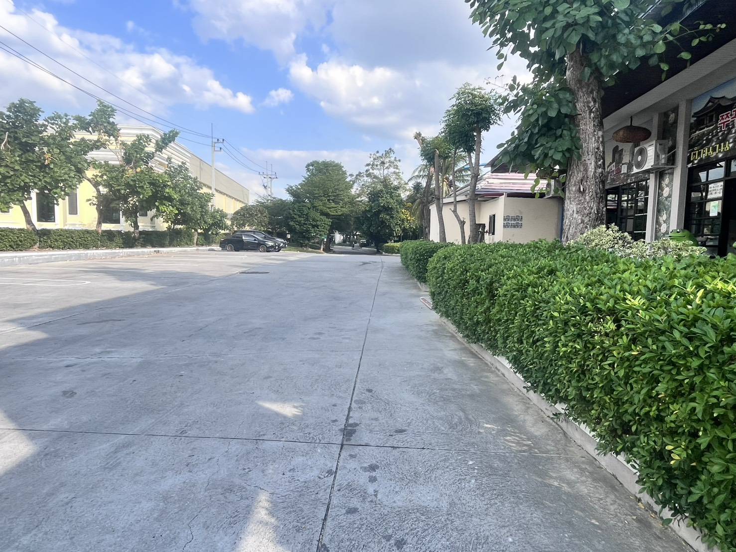 Hotel for Rent – 92 Rooms