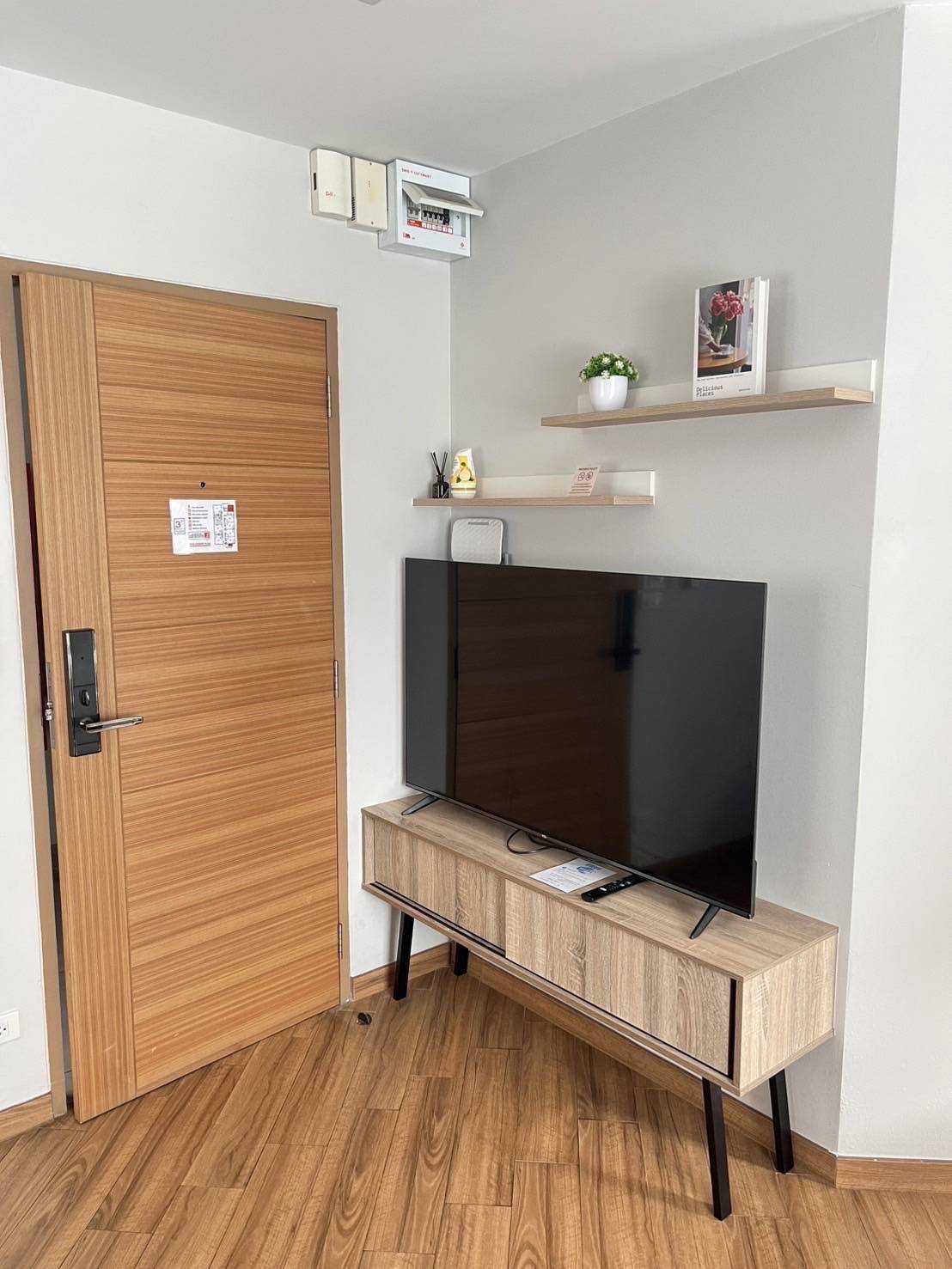 Hotel for Rent – Ratchada (Suea Yai Area) - 98 Rooms