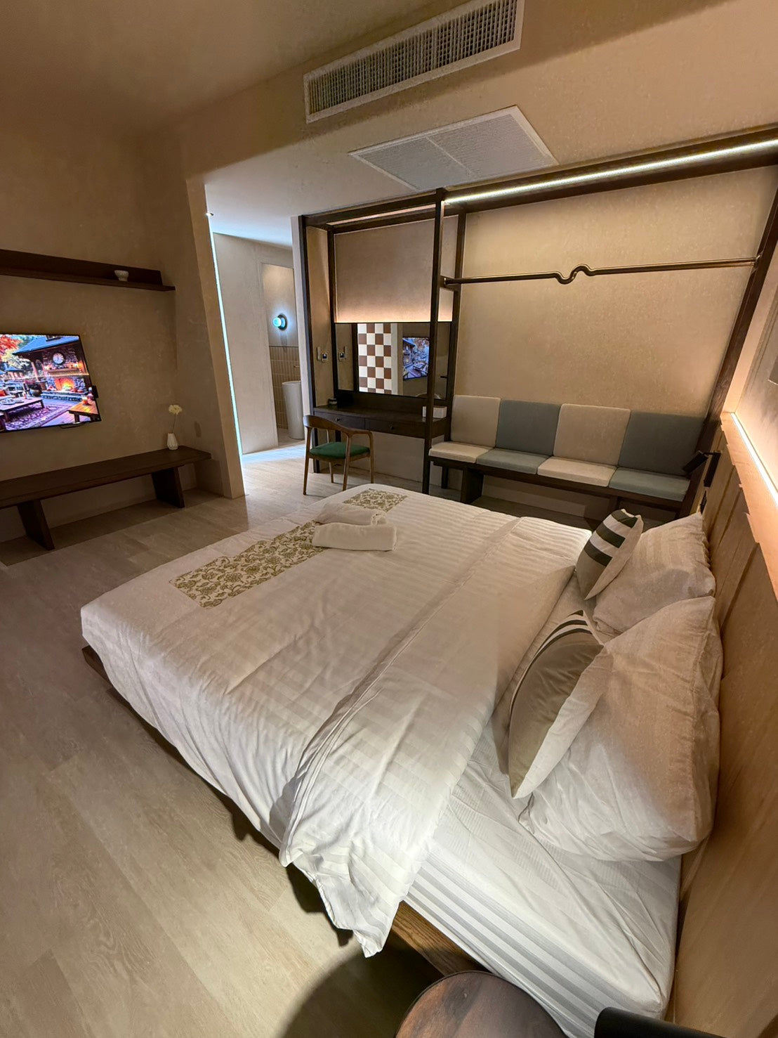 Luxury Pool Villa for SALE — Thappraya Road, Pattaya