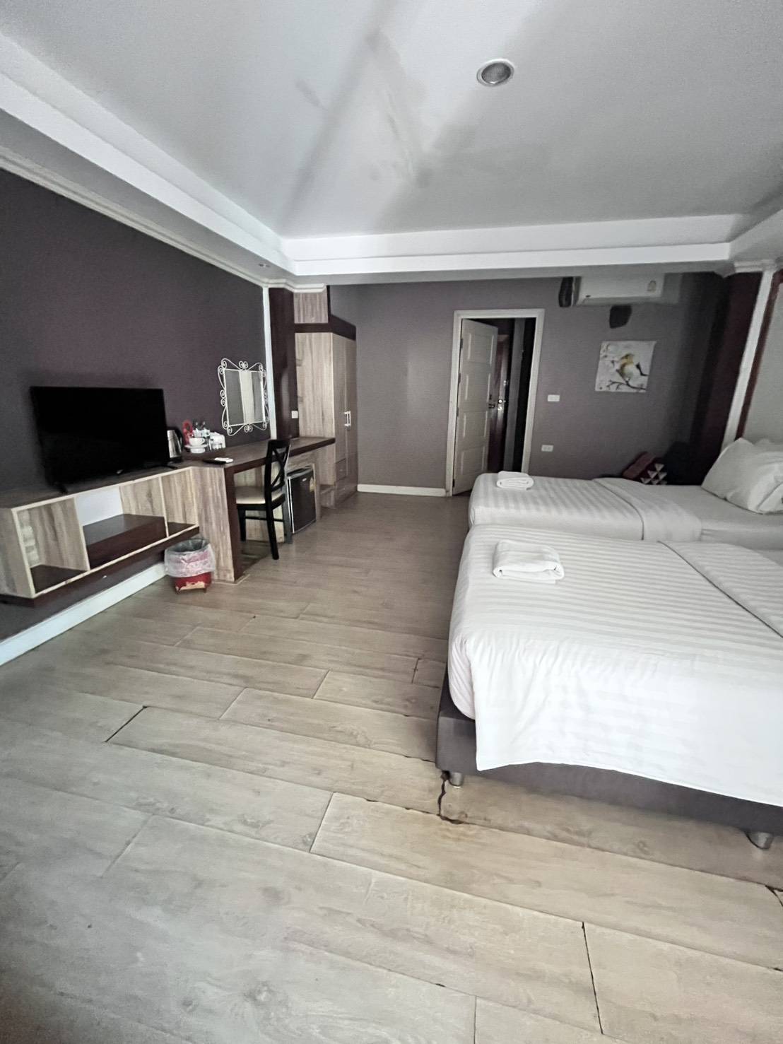 Hotel for Rent – 92 Rooms