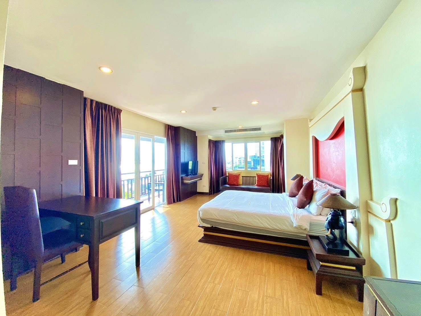 4-Star Hotel for Rent – 170 Rooms, Jomtien Beach