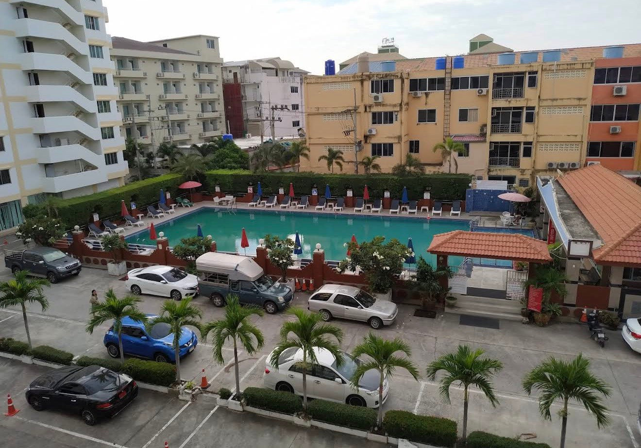 Hotel for Rent – 117 Rooms