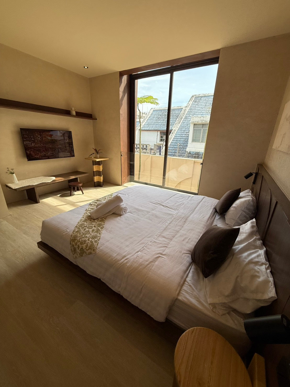 Luxury Pool Villa for SALE — Thappraya Road, Pattaya