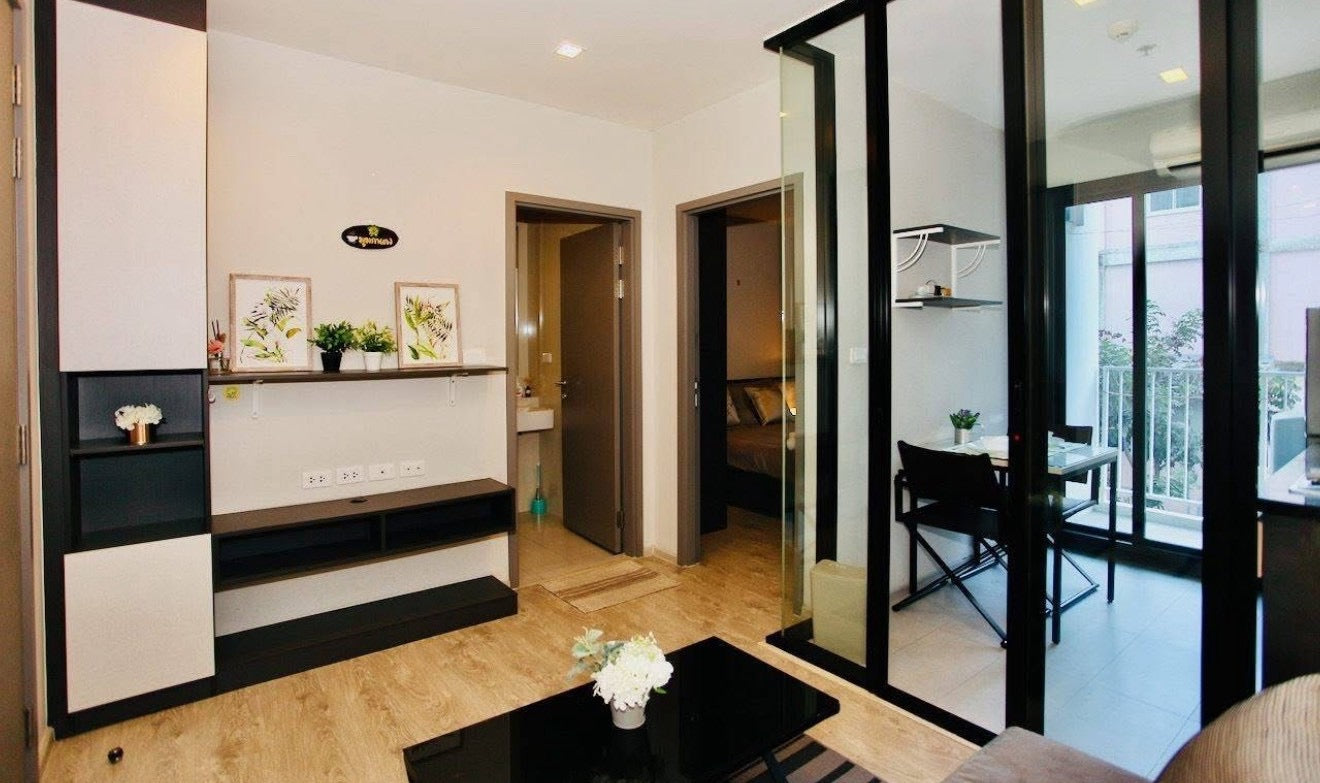 The Base Central Pattaya – 1 Bedroom Condo 29.9sqm, Pool View