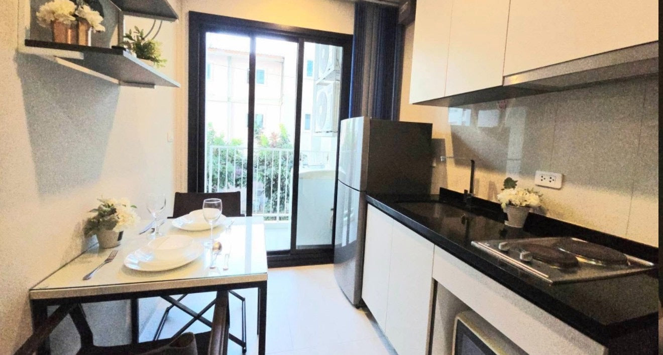 The Base Central Pattaya – 1 Bedroom Condo 29.9sqm, Pool View