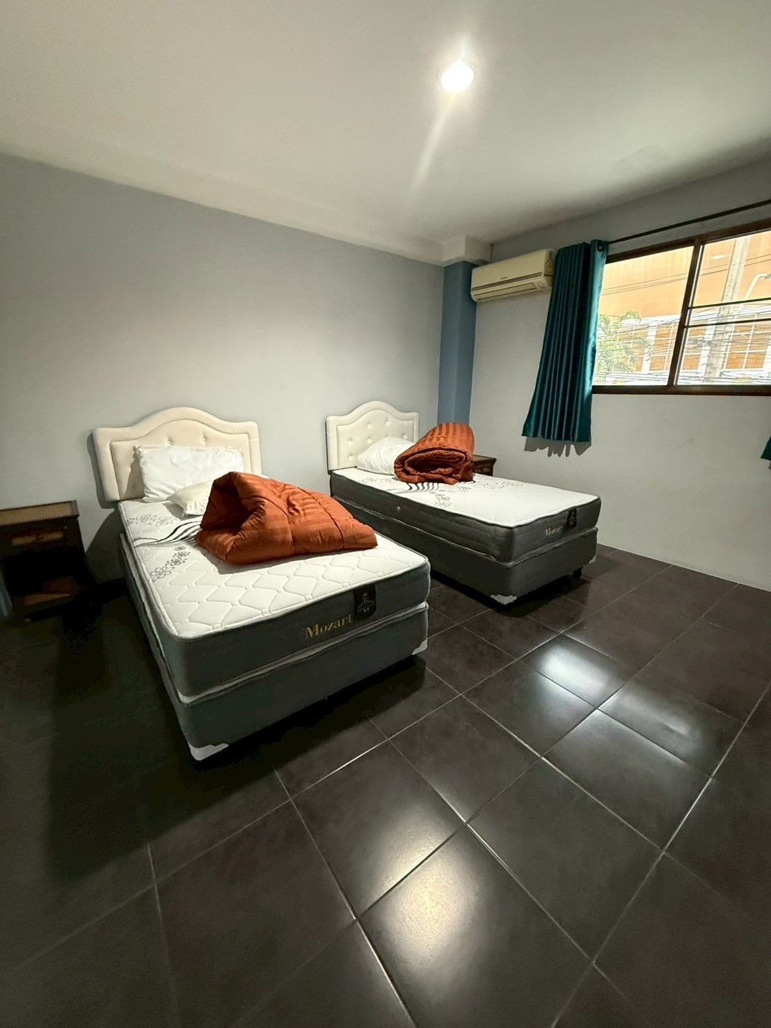 Hotel for Rent – 10 Rooms, Pattaya