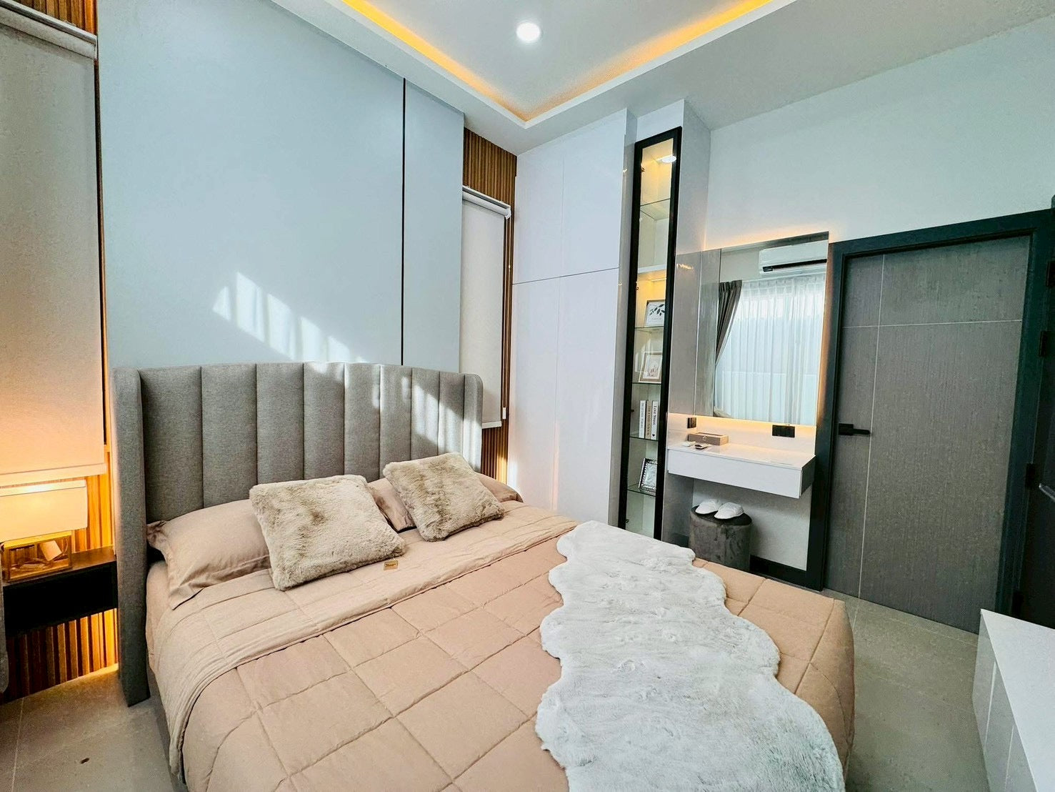 Modern Pool Villa For Sale