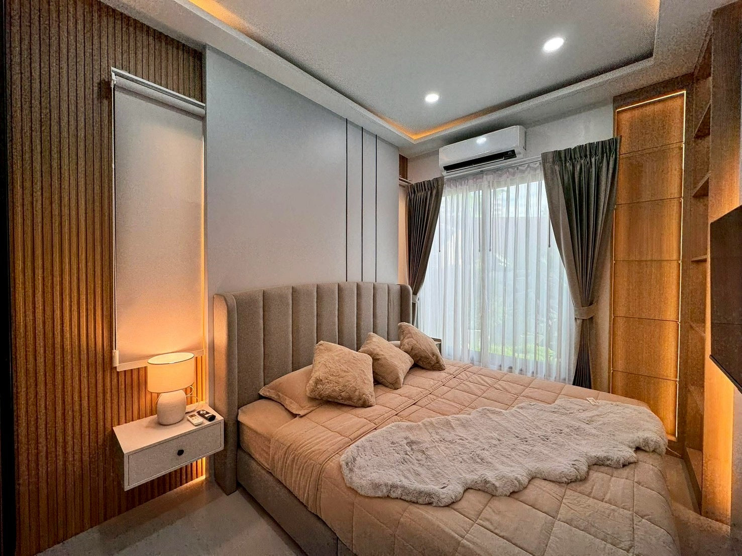 Modern Pool Villa For Sale