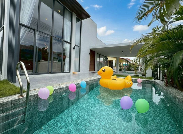 Naklua Luxury Pool Villa for Rent – Business Friendly