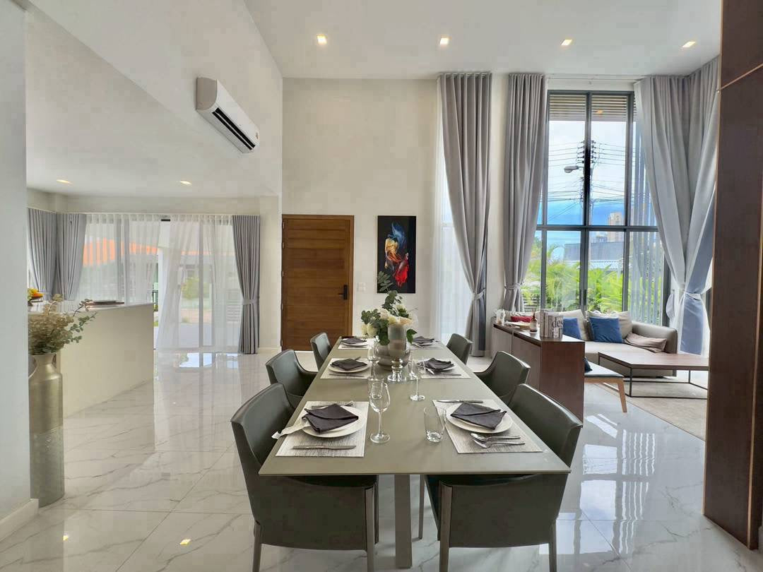 Naklua Luxury Pool Villa for Rent – Business Friendly