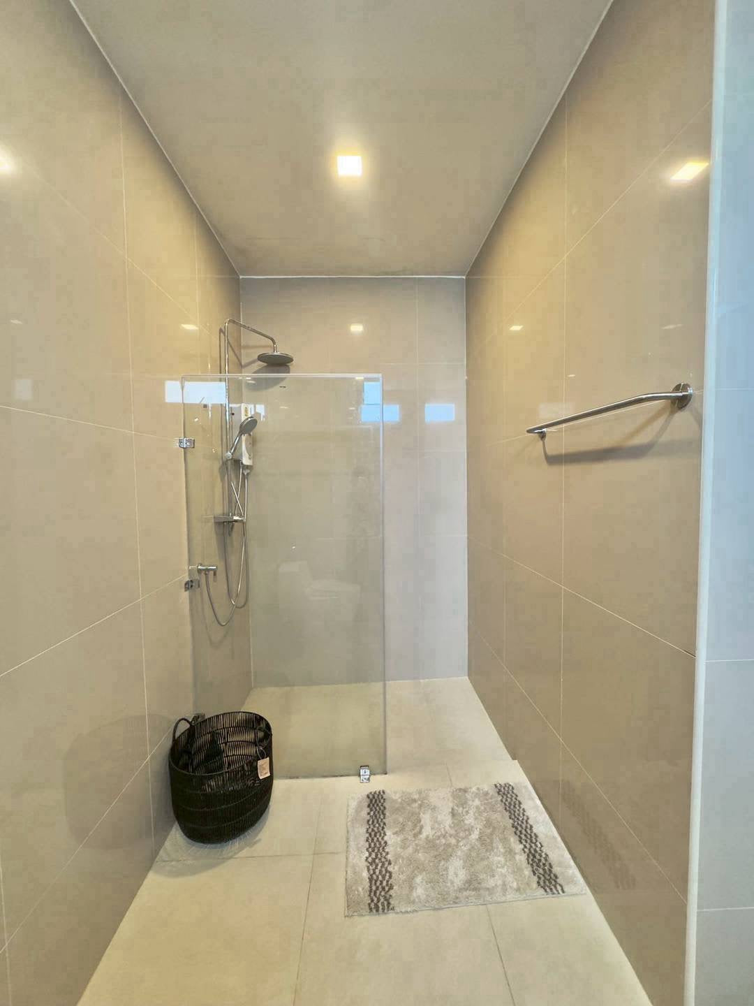 Naklua Luxury Pool Villa for Rent – Business Friendly