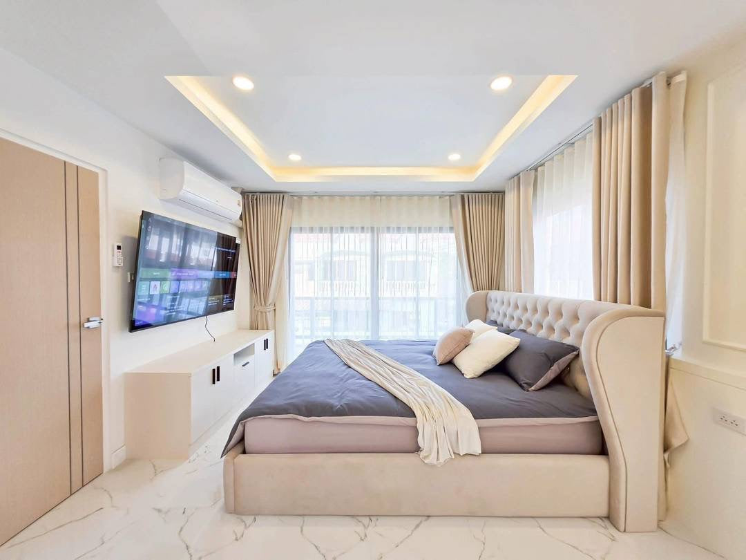 Modern Pool Villa for SALE – Near Jomtien &amp; Walking Street