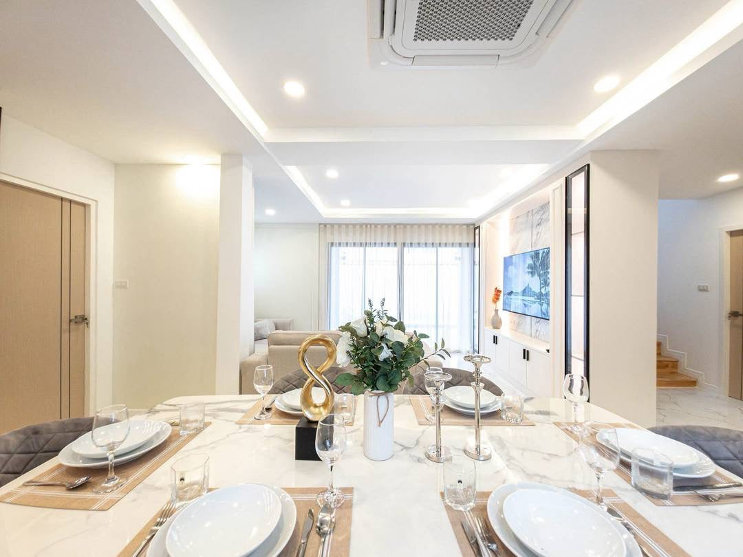 Modern Pool Villa for SALE – Near Jomtien &amp; Walking Street