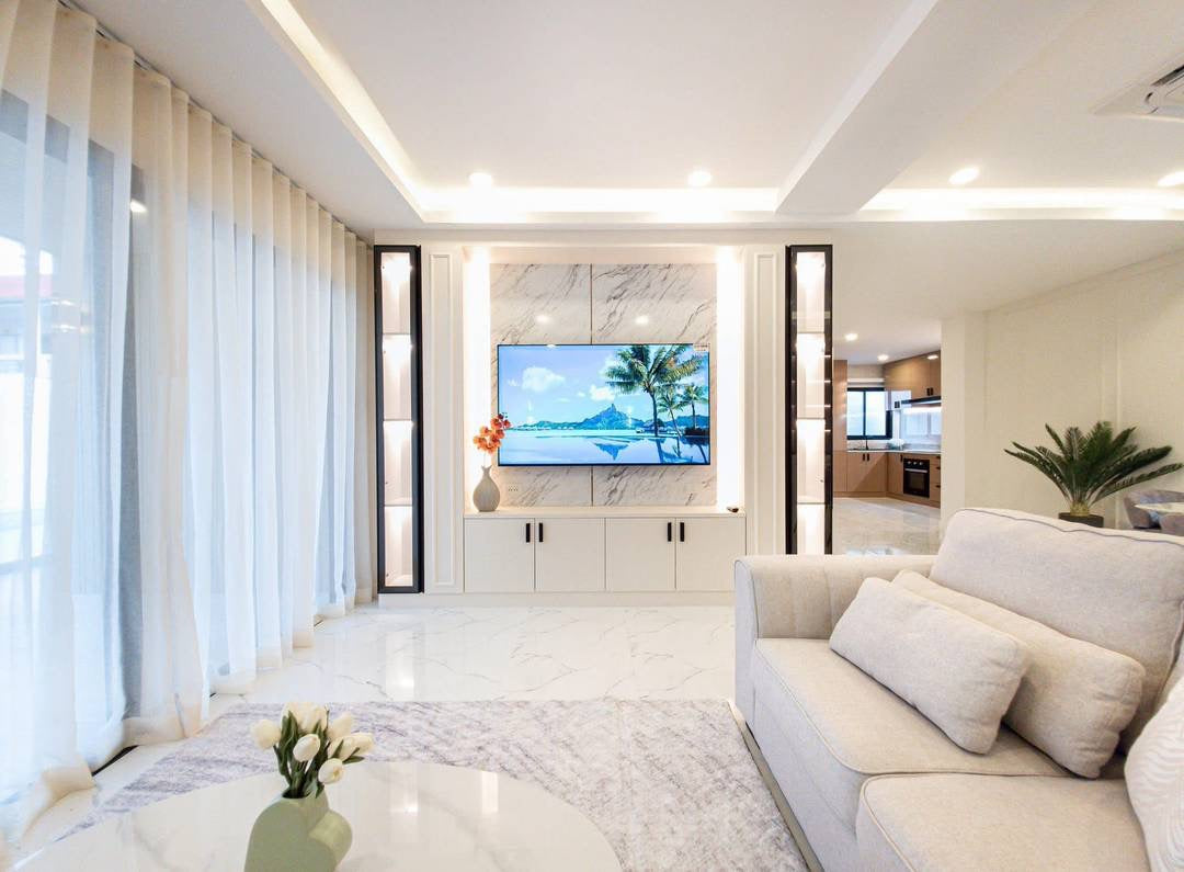 Modern Pool Villa for SALE – Near Jomtien &amp; Walking Street