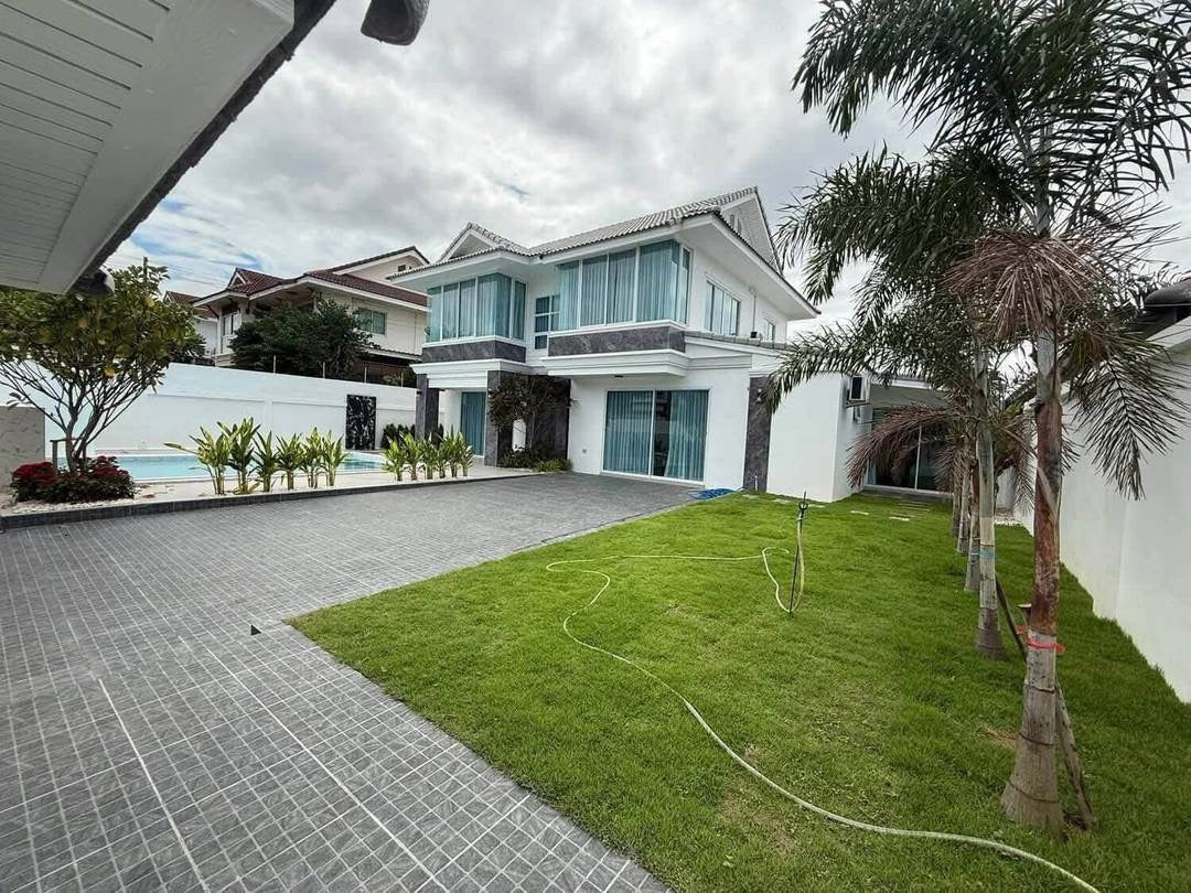 Luxury Pool Villa at Hanssa Paradise Hill, Pattaya