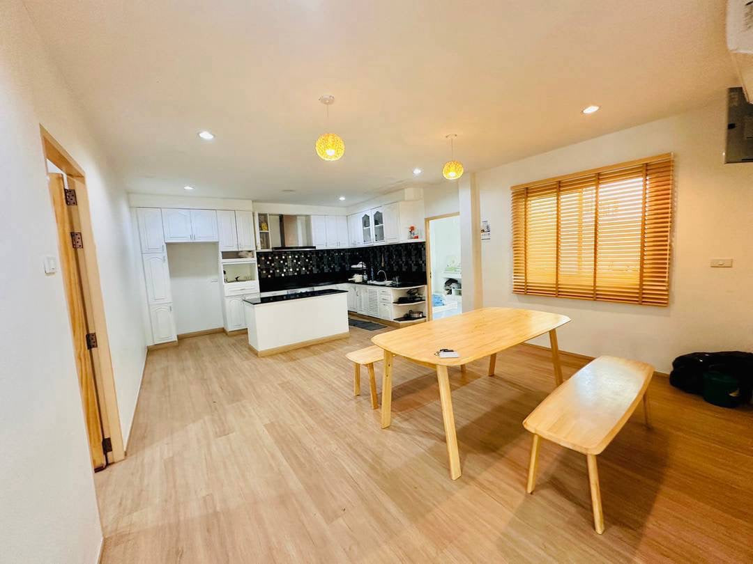 Two-Storey Pool Villa for Sale or Rent – Near Jomtien Beach