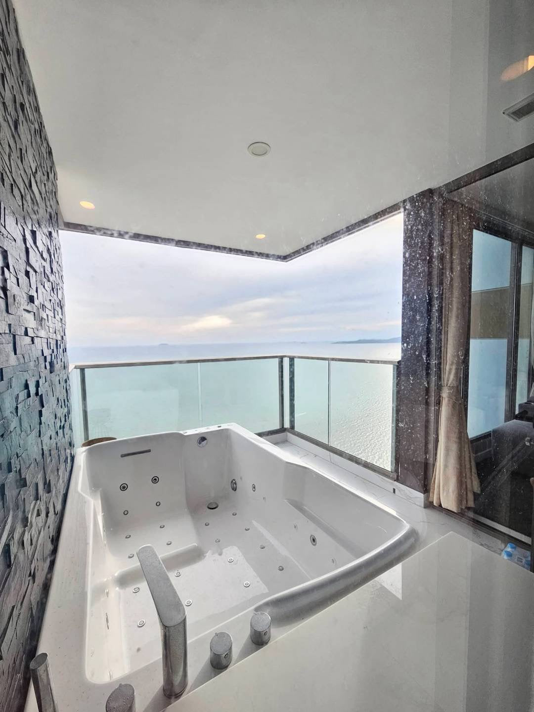 Ultra Luxury Sea View Condo at Copacabana Jomtien