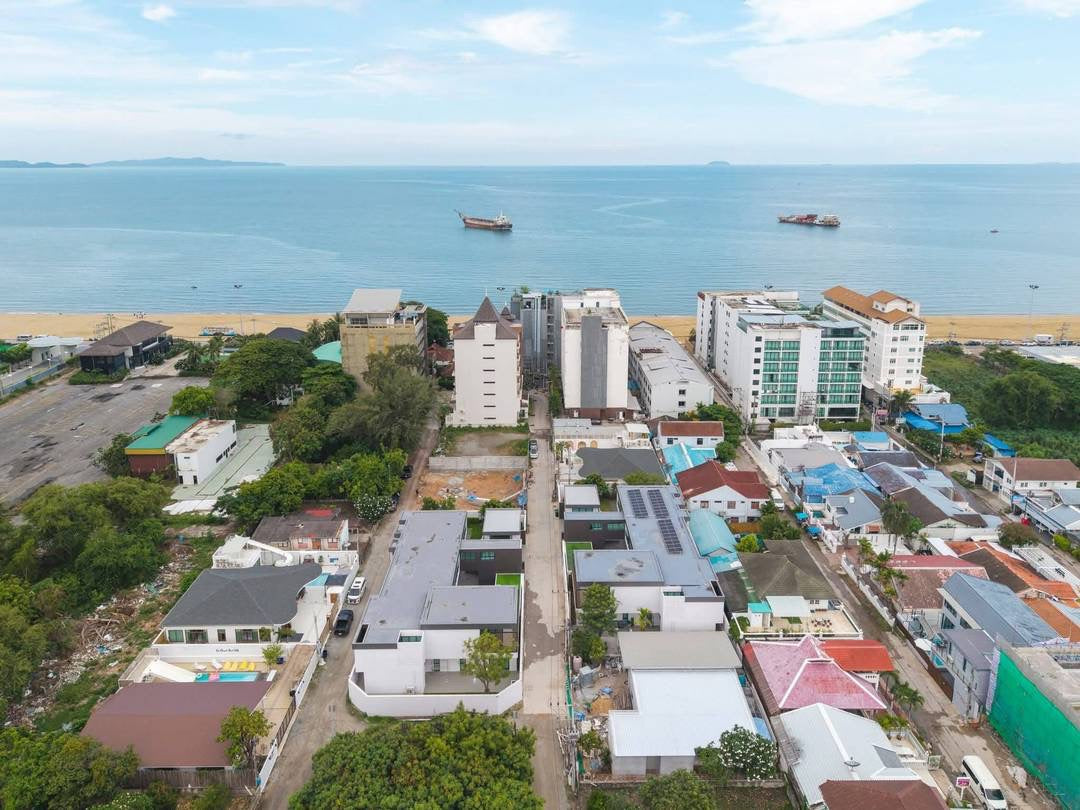 JOMTIEN LUXURY POOL VILLA