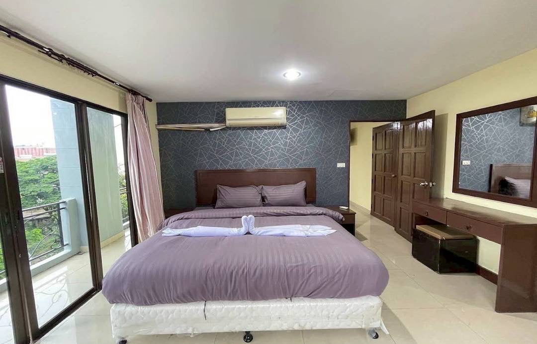 Hotel for Rent – 12 Rooms | Near Walking Street