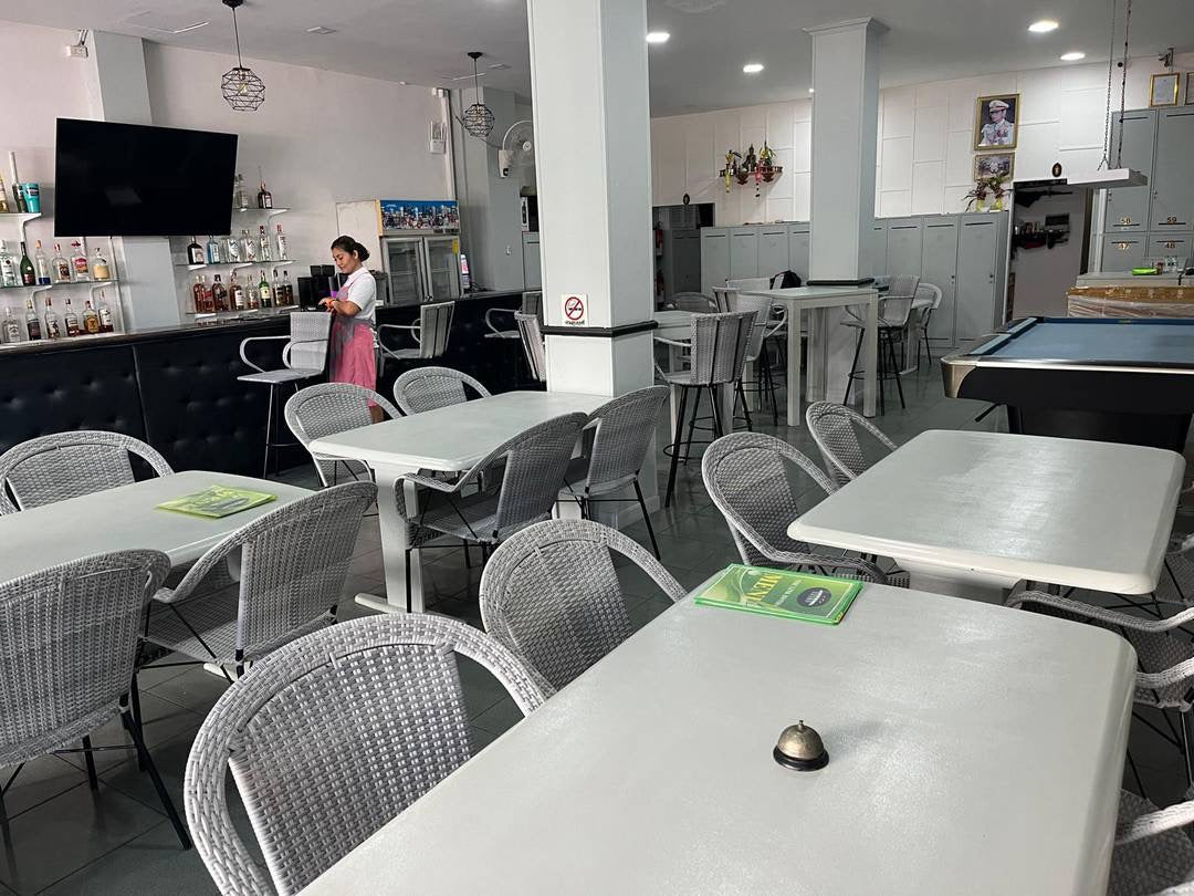 Restaurant & Hotel – 18 Rooms