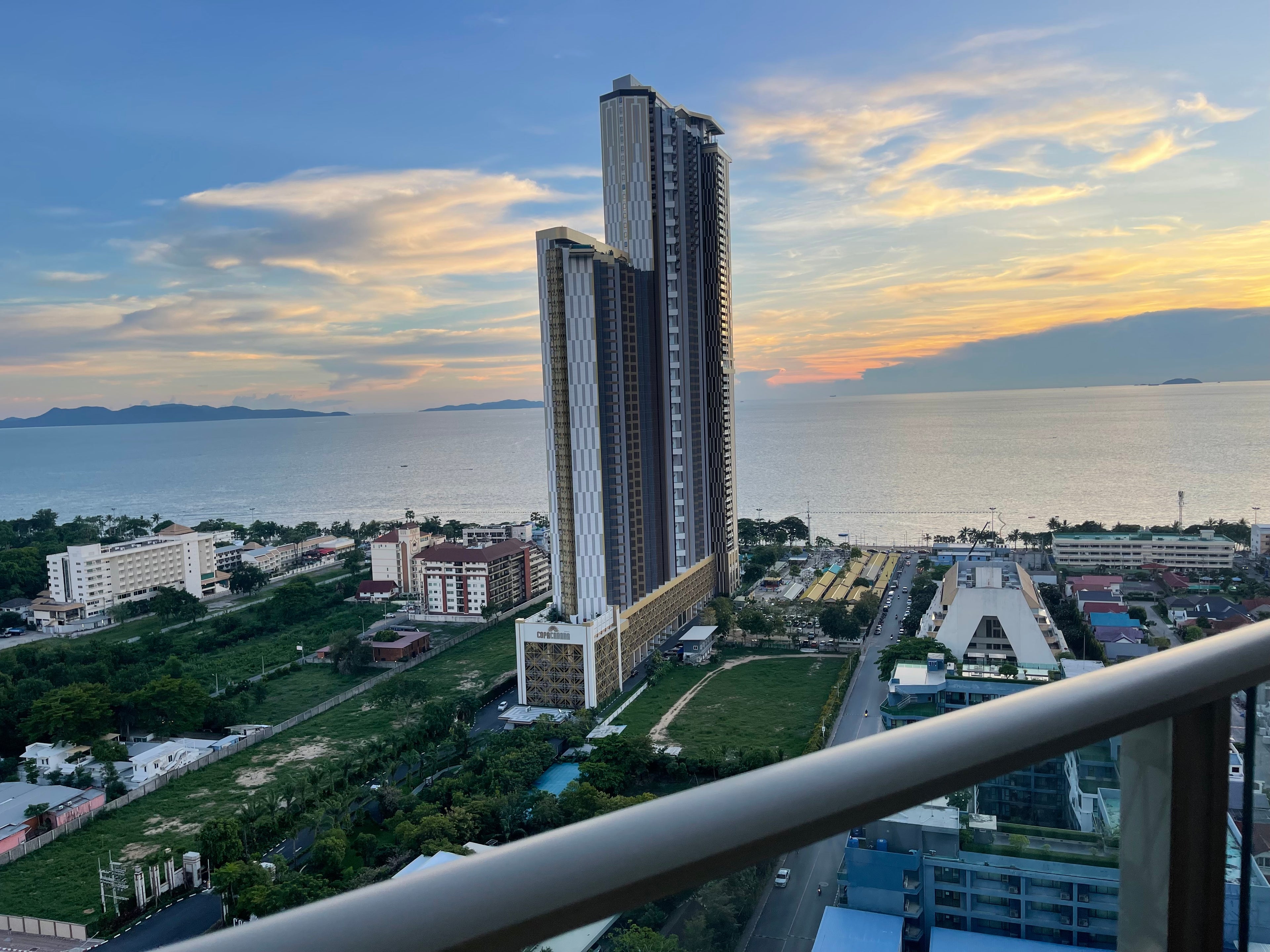 Riviera Ocean Drive – 2 Bedroom Condo 70sqm, 25th Floor
